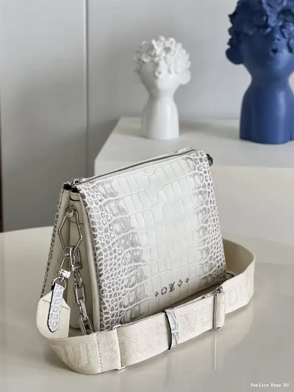 Affordable COUSSIN VUITTON LOUIS PM-26*20*12cm 0529